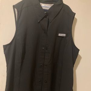 Coloumbia PFG Black Button Up Tank Top
